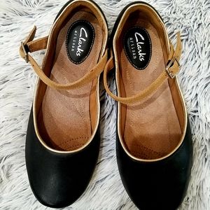 Clark artisan mary janes